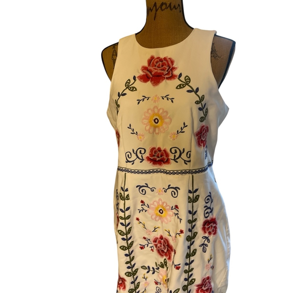 Gianni Bini Ivory Dress with Red and Green Embroidery